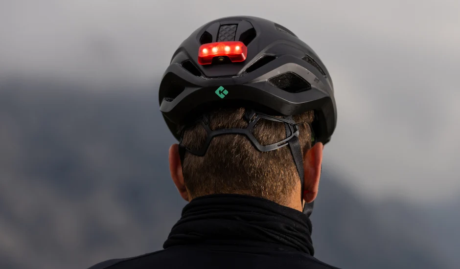 UNIVERSAL RECHARGEABLE LED TAILLIGHT - Image 8